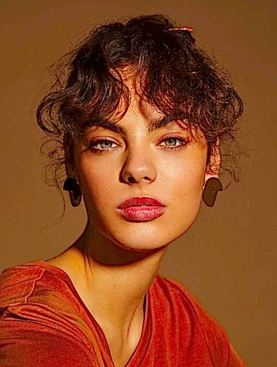 Charlotte Van Hal_32