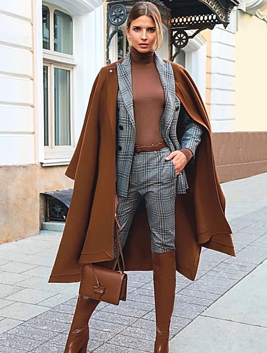 Tina Lovo_60