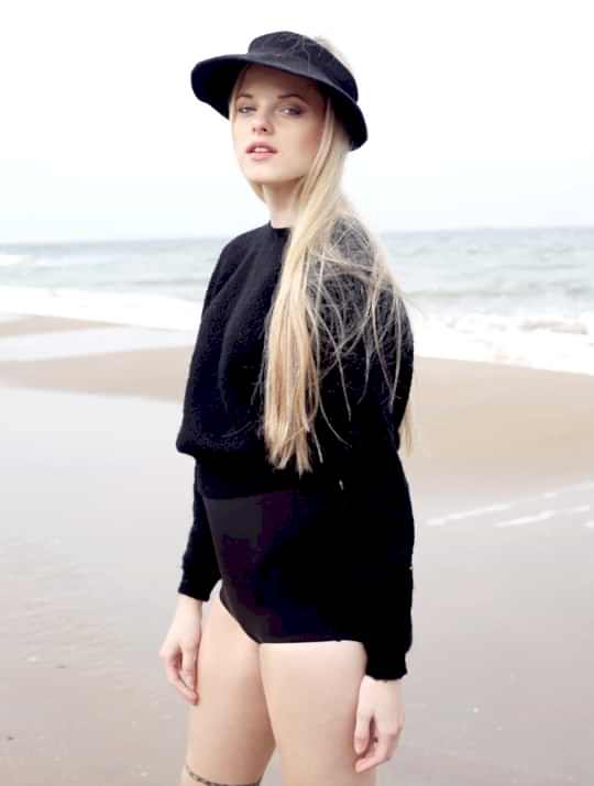Anja S._15